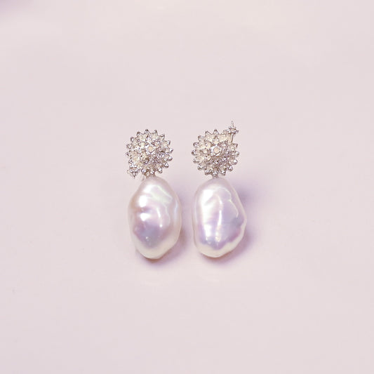 Imaginary Flowers Earrings - LLUNAA