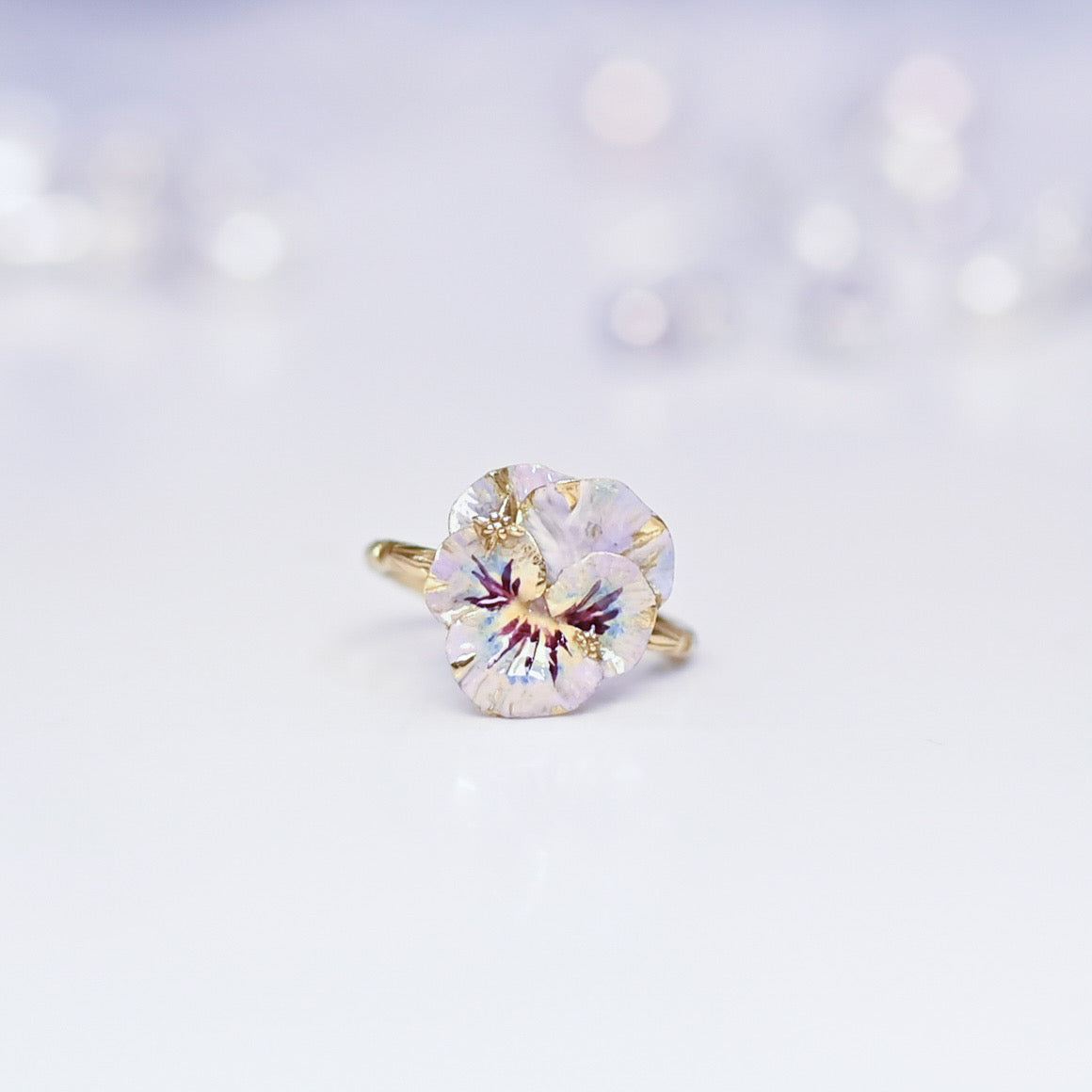 Pansy Ring - LLUNAA