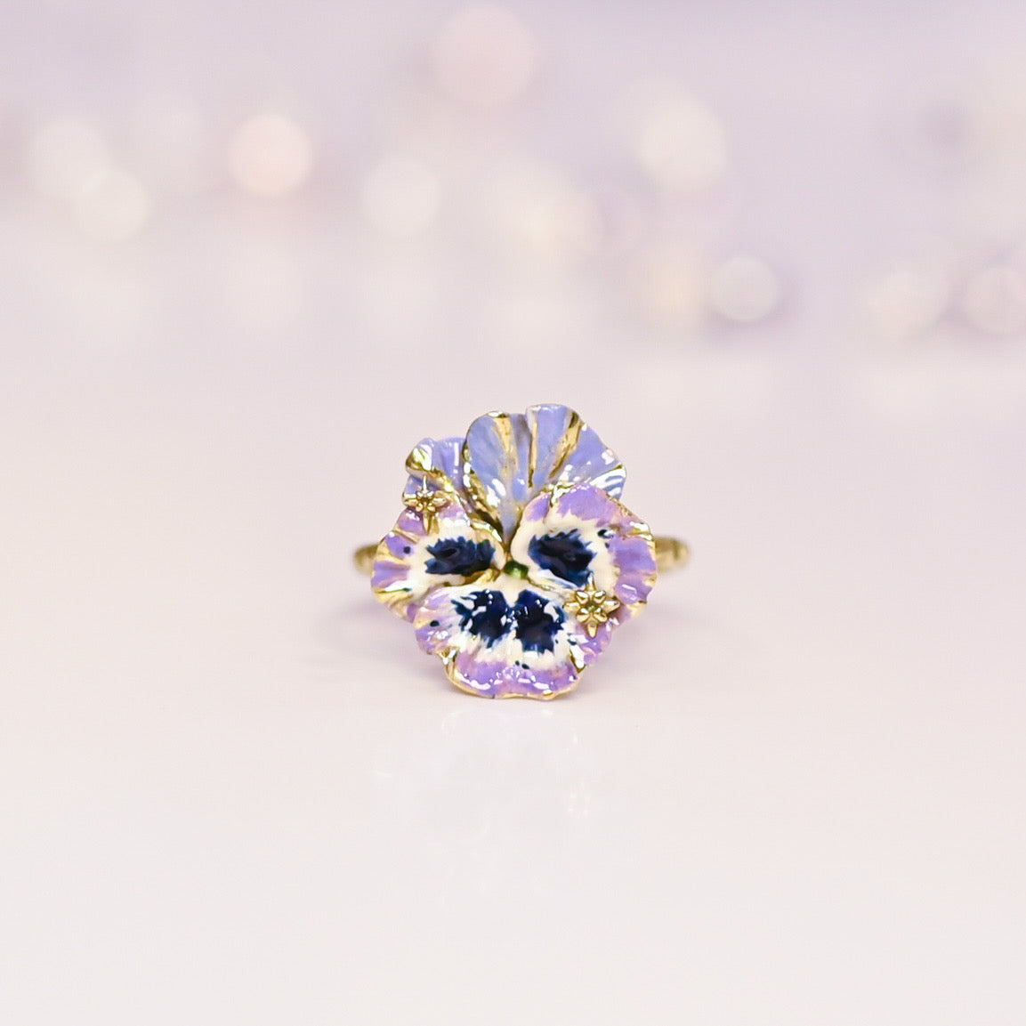 Pansy Ring - LLUNAA