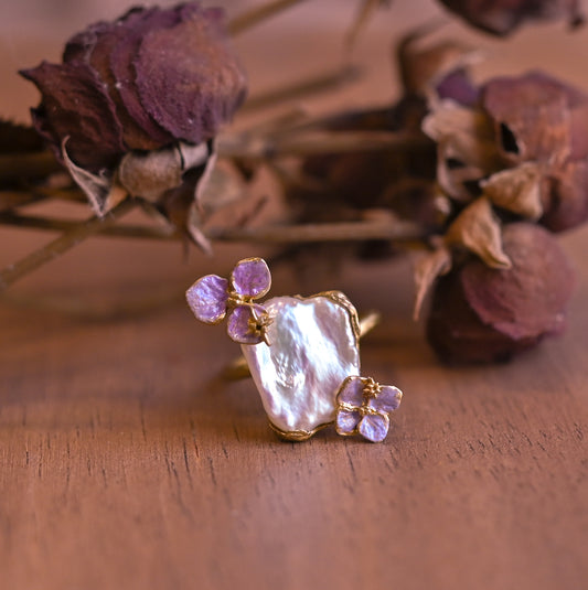 Hydrangea Flowers Baroque Pearl Ring - LLUNAA