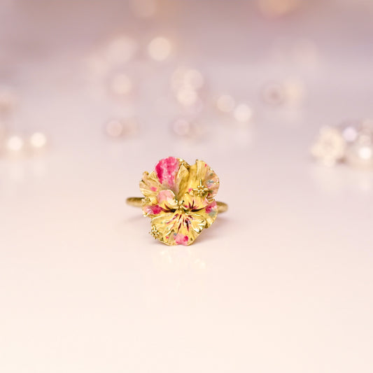 Pansy Ring - LLUNAA