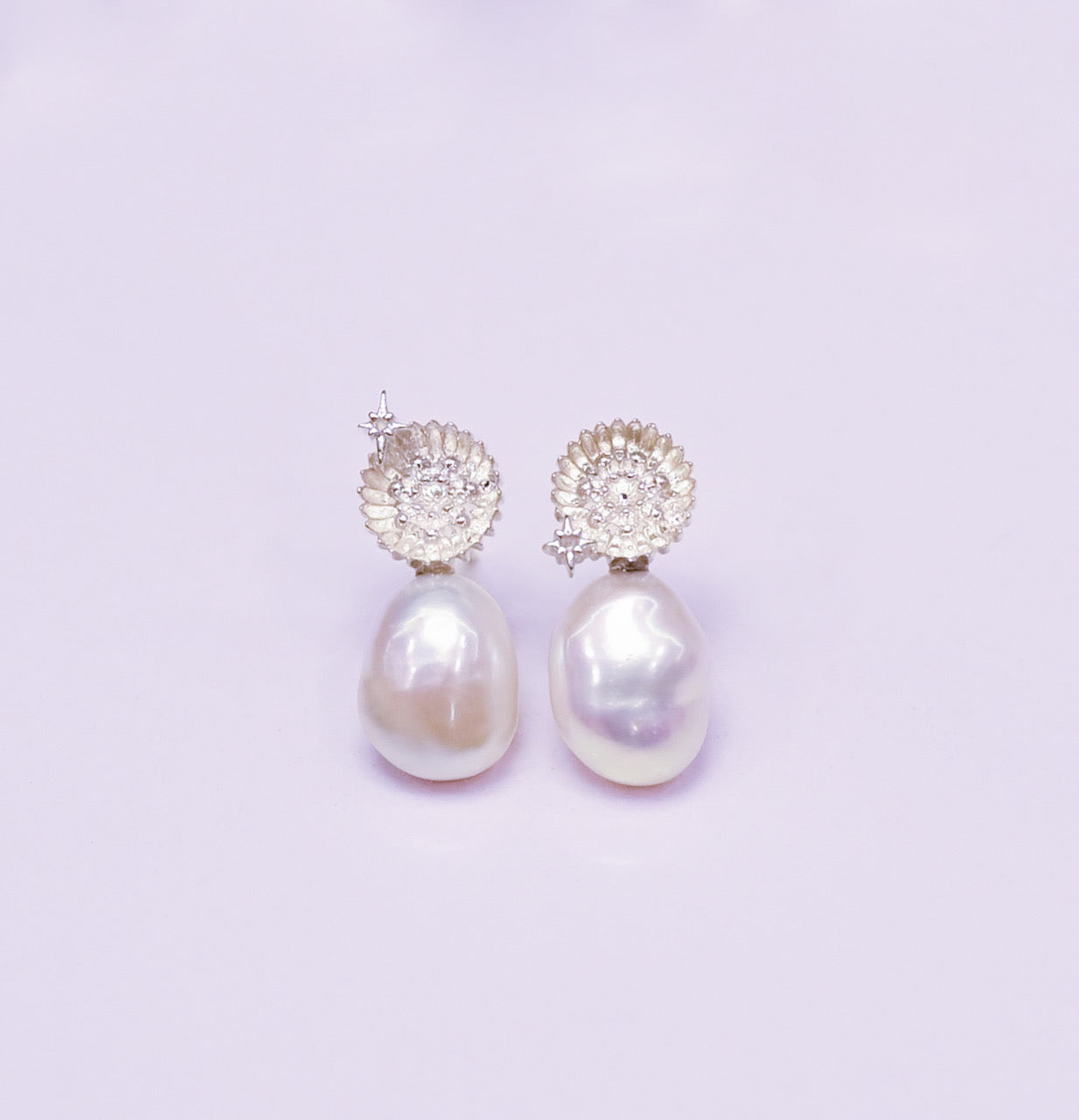 Imaginary Flowers Earrings - LLUNAA