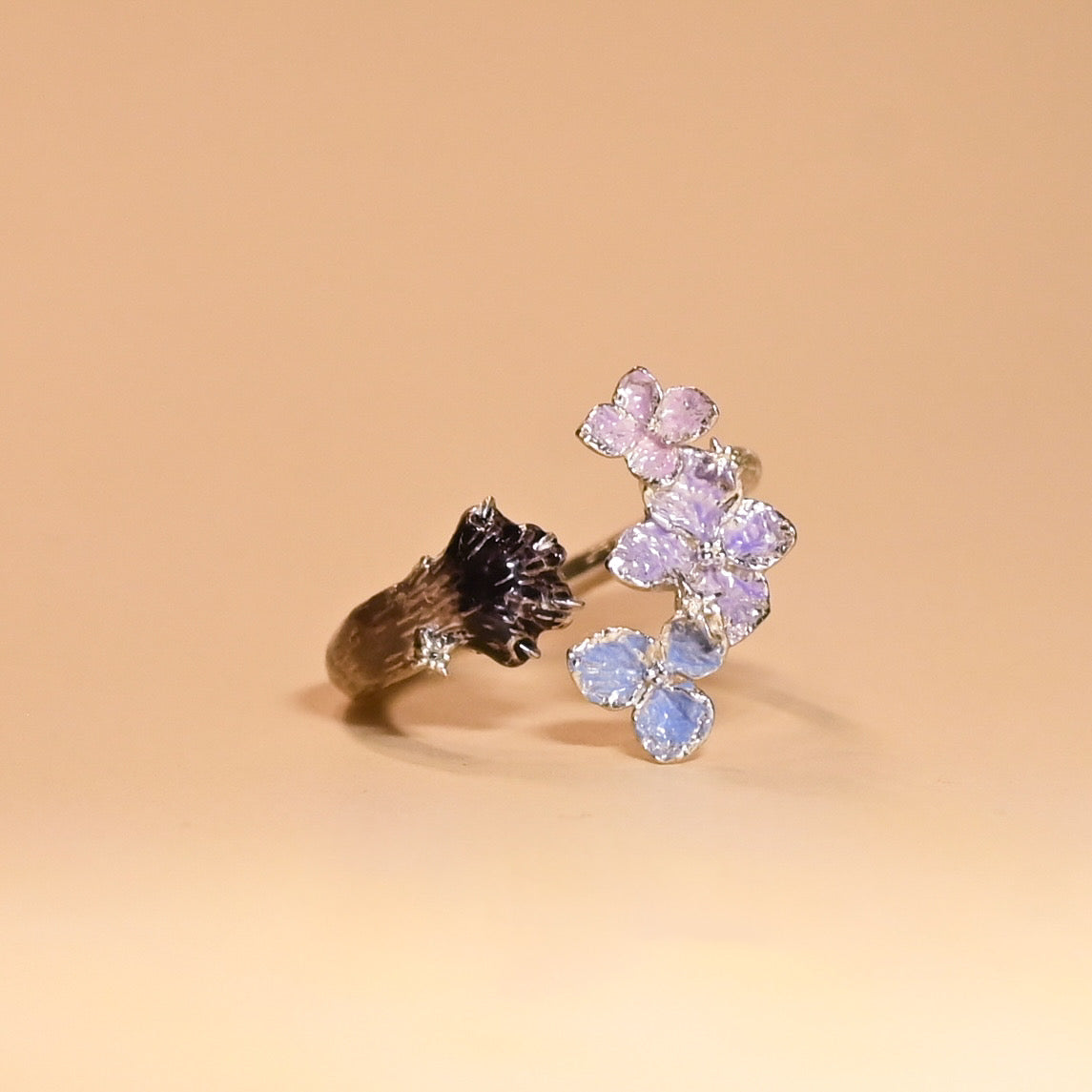 Meow’s Paw Ring - LLUNAA
