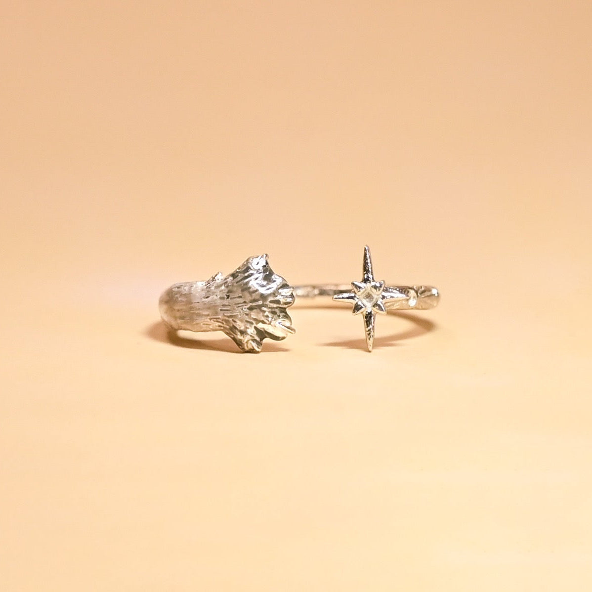 Meow’s Paw Ring - LLUNAA