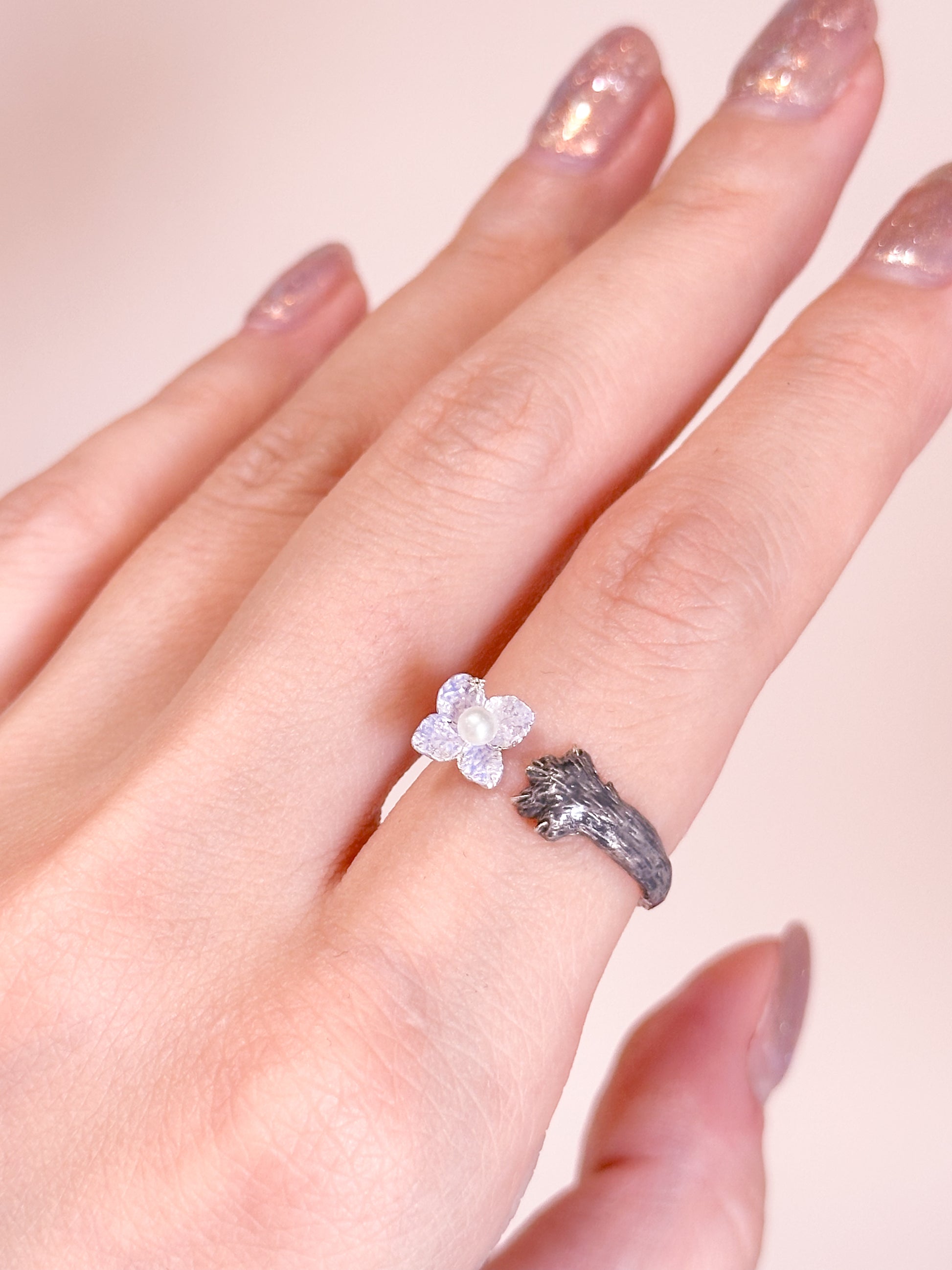 Meow’s Paw Ring - LLUNAA