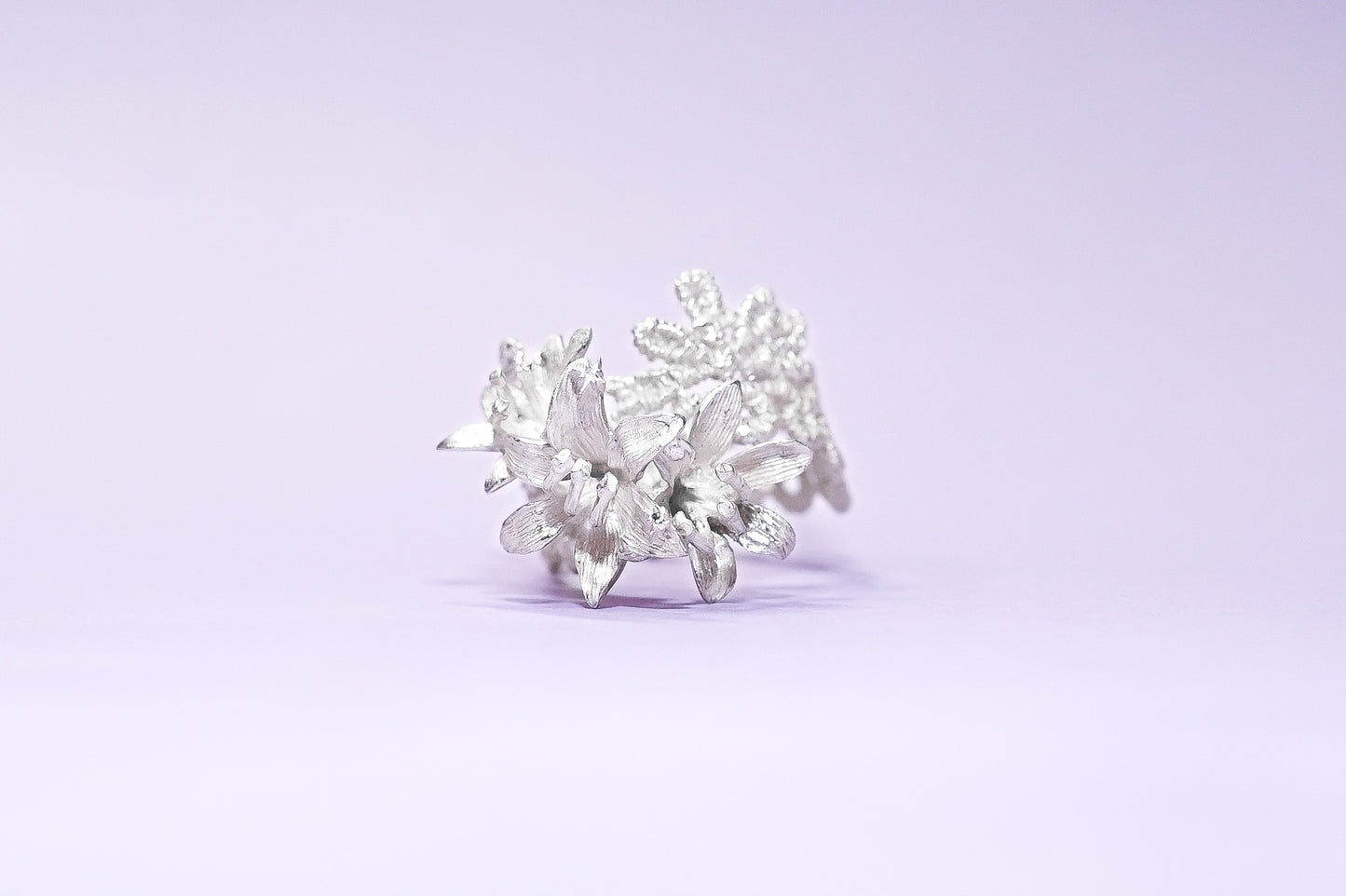 Lazy Glamour - Lace Ring - LLUNAA