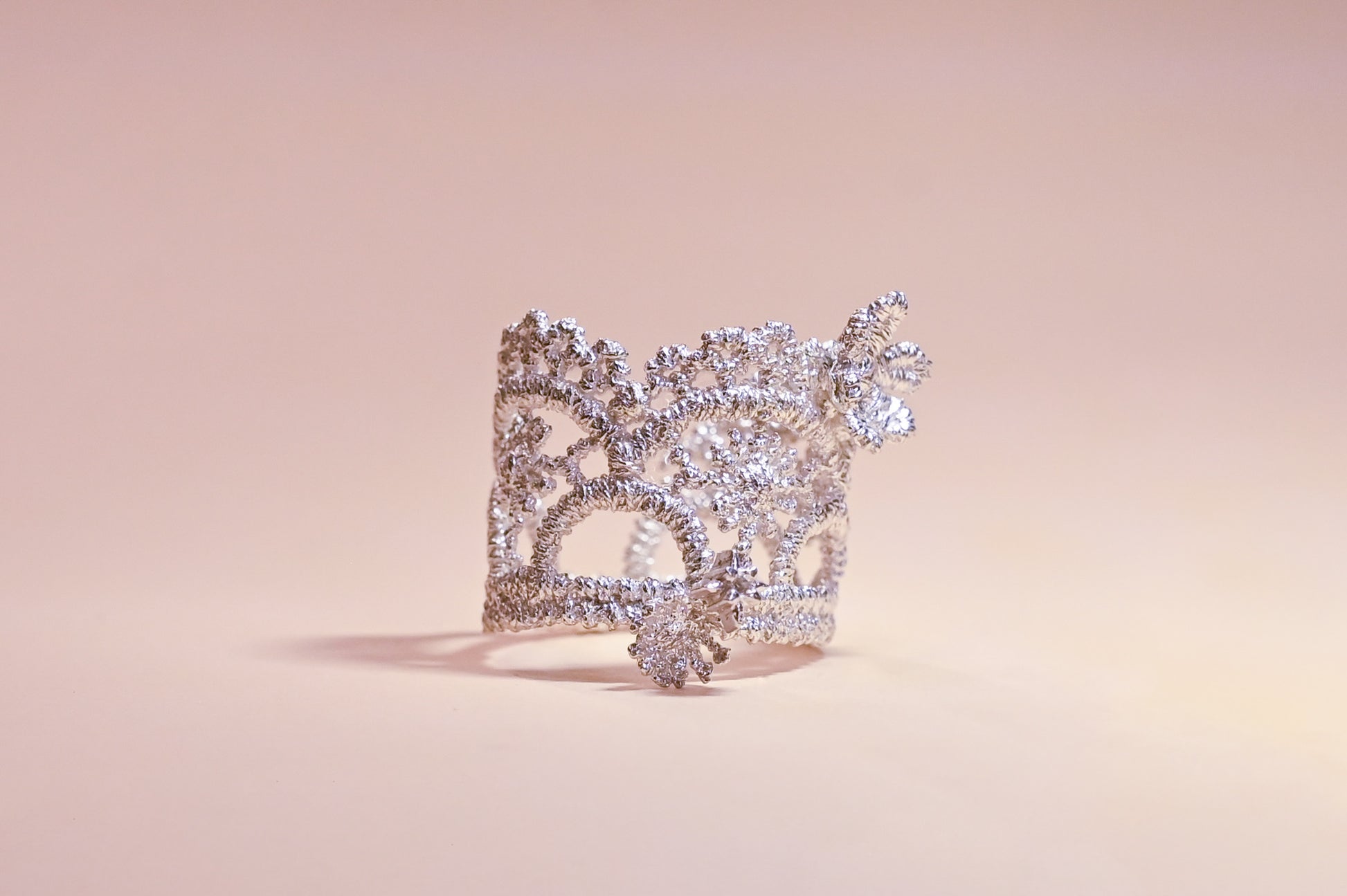 Lazy Glamour - Lace Ring - LLUNAA