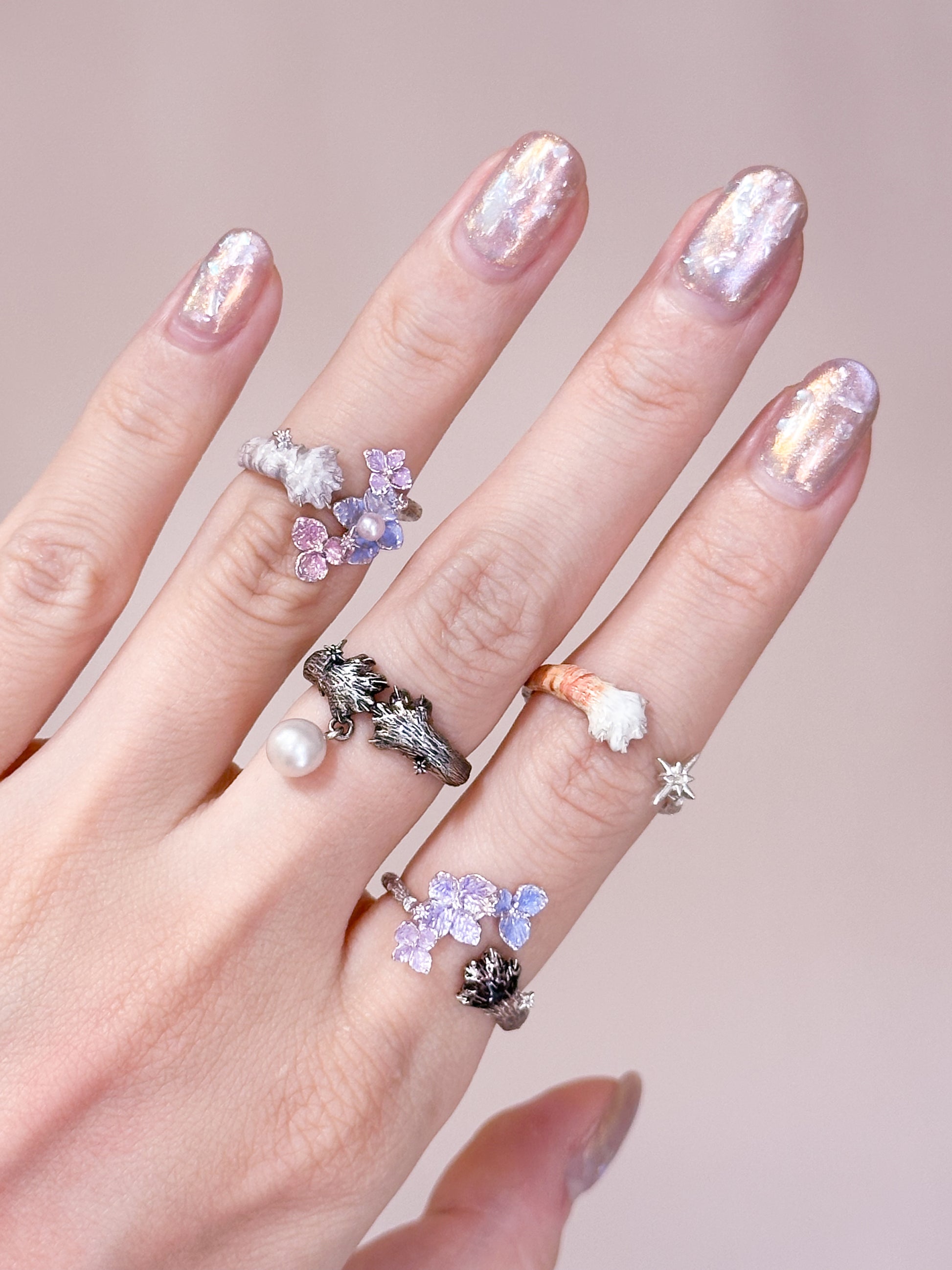 Meow’s Paw Ring - LLUNAA