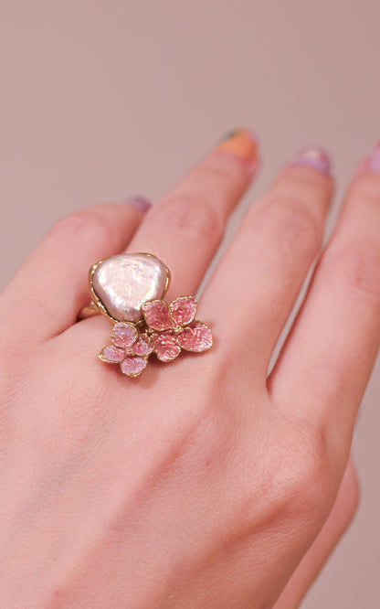 Hydrangea Flowers Baroque Pearl Ring - LLUNAA
