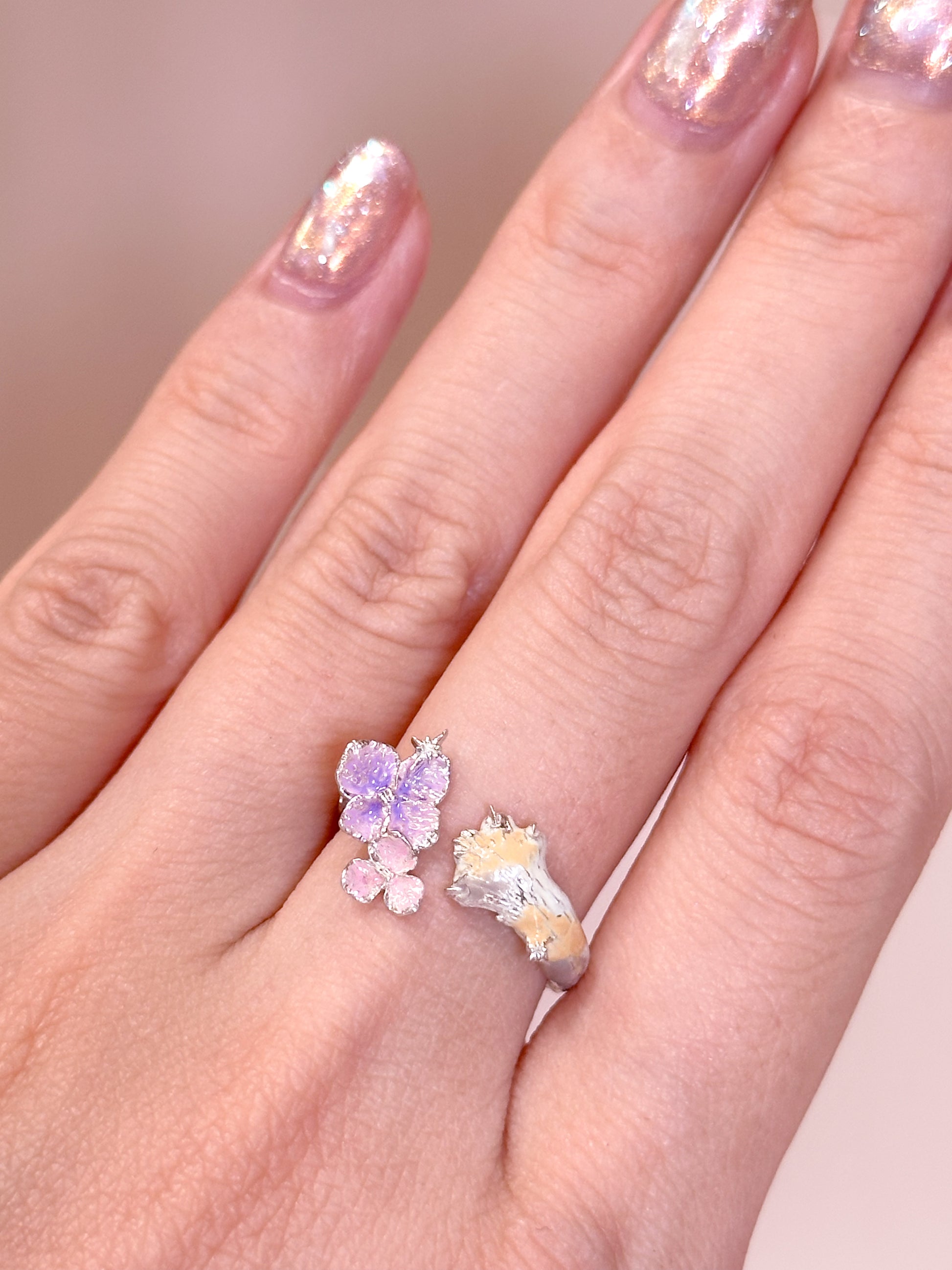 Meow’s Paw Ring - LLUNAA