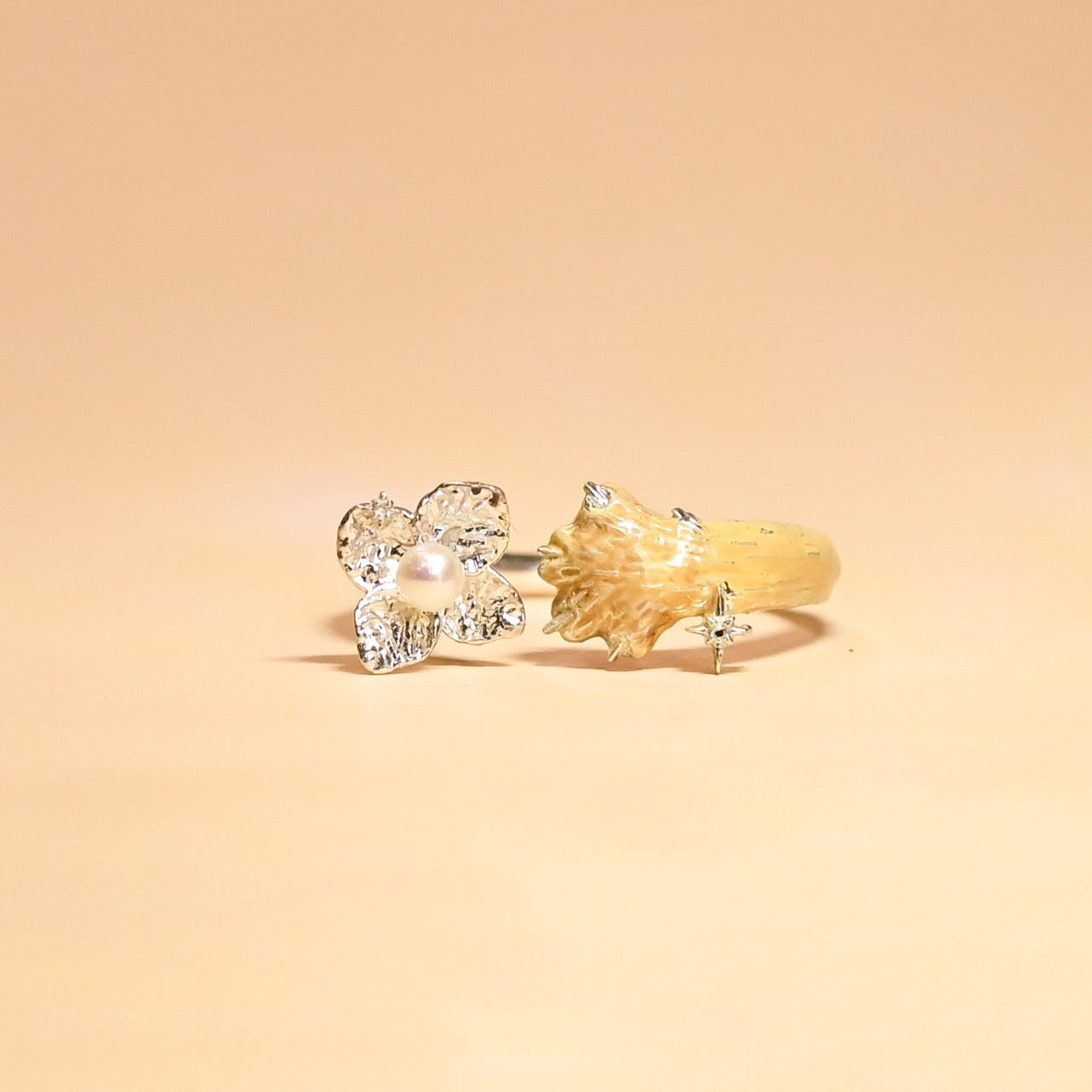 Meow’s Paw Ring - LLUNAA