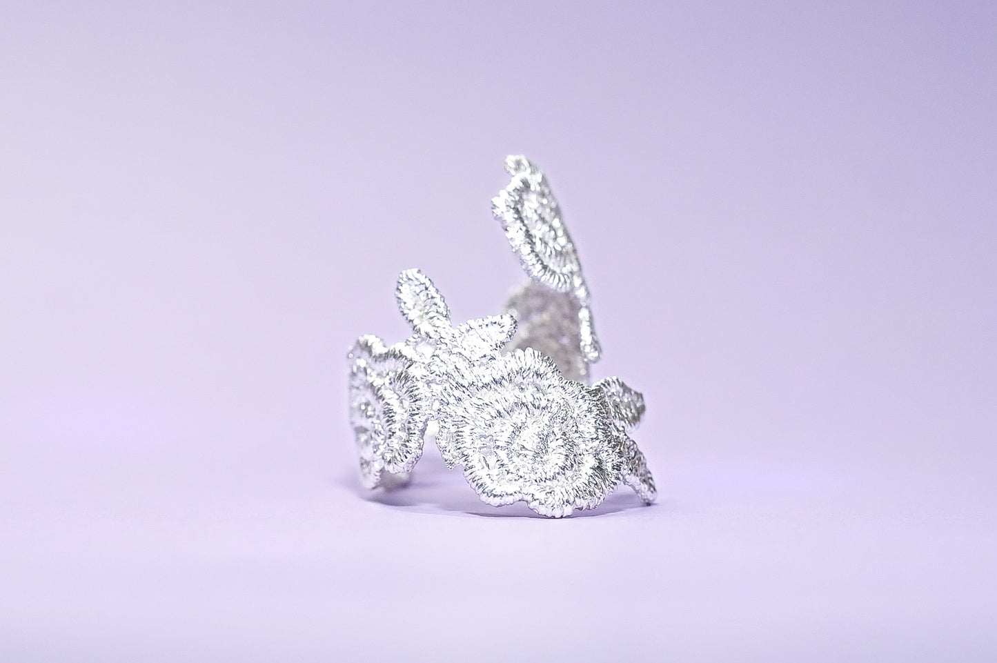 Lazy Glamour - Lace Ring - LLUNAA