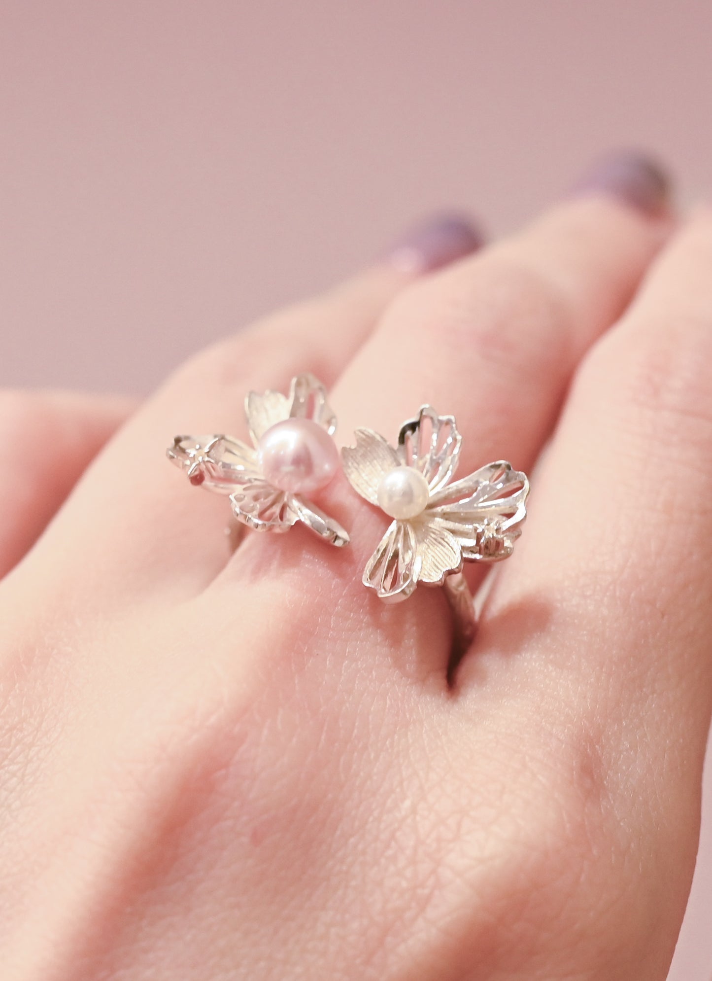 Butterfly Flowers Pearl Ring - LLUNAA